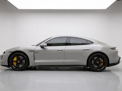 Porsche Taycan 2023