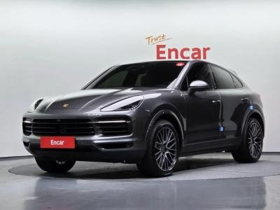 Porsche Cayenne 2022